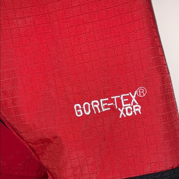 The North Face Kids Red Jacket - Picture 3 of 15